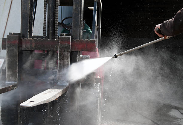 Garage Pressure Washing in Slaton, TX